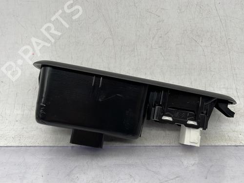 Right rear window switch CITROËN C3 III (SX) 1.2 THP 110 (SXHNPS, SXHNZT, SXHNZ6) | BP29372547I28 