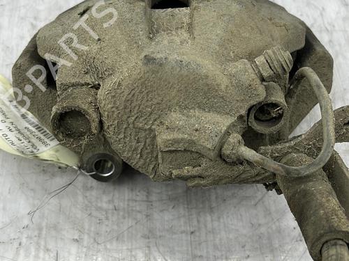 right-front-brake-caliper-vw-passat-b55-variant-3b6-2000-2001-2002-2003-2004-2005-23693542 main image