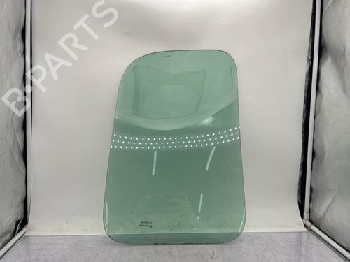 Used Bootlid window Bootlid window 37094207 37094207