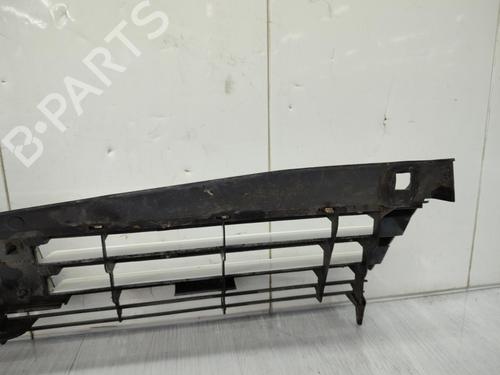 Used Grille PEUGEOT 205 II (20A/C) 1.7 Diesel (60 hp) 23738450
