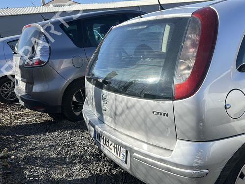 Dashboard OPEL CORSA C (X01) 1.3 CDTI (F08, F68) | BP38228307C46 - Image 4