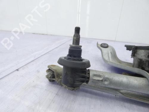 Used Front wiper motor DACIA SANDERO 1.4 MPI LPG (72 hp) 23698563