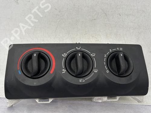 AC Styreenhet / Manøvreringsenhet RENAULT CLIO II (BB_, CB_) 1.2 (BB0A, BB0F, BB10, BB1K, BB28, BB2D, BB2H, CB0A,... (58 hp) 30711240