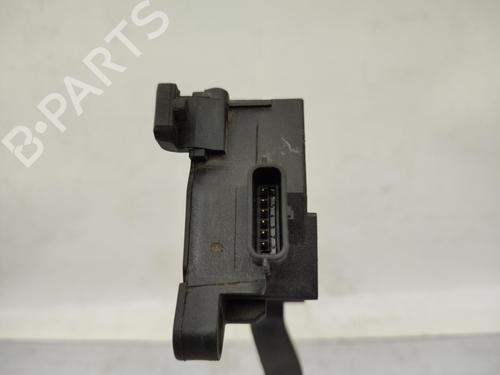 pedal-renault-megane-iv-hatchback-b9amn_-2015-23730196 main image