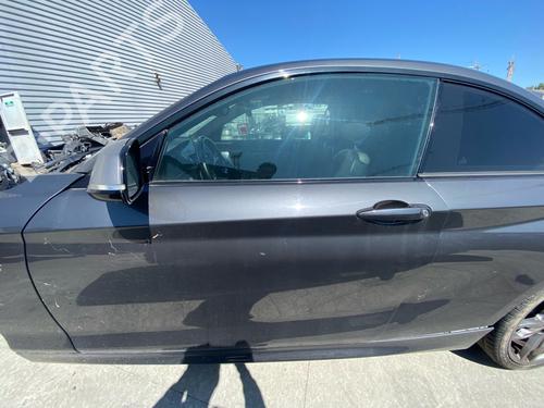 Used Left front door Left front door 37636335 37636335