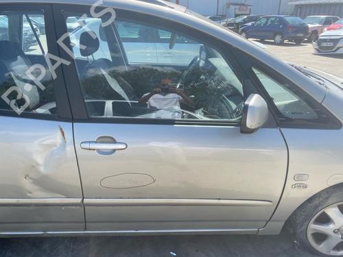 Used Right front door Right front door 38258187 38258187