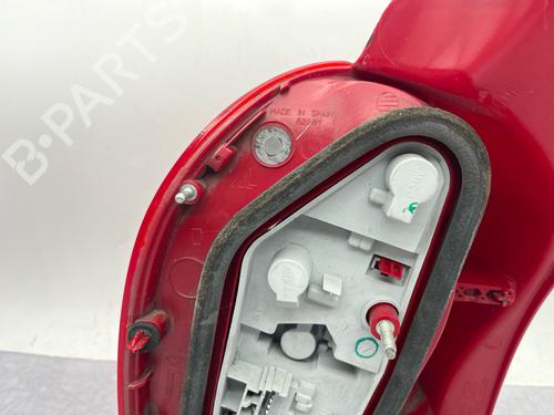 Used Right taillight Right taillight 39212657 39212657