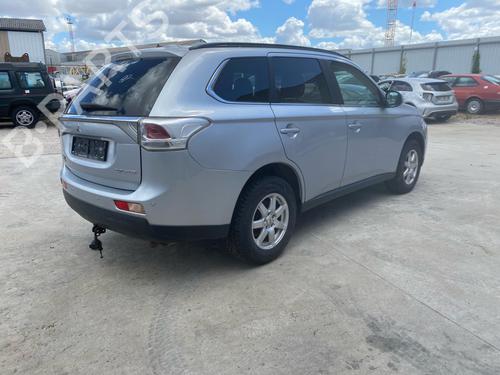 Bagstkærm Højre Bagstkærm Højre MITSUBISHI OUTLANDER III (GG_W, GF_W, ZJ, ZL, ZK) 2.2 Di-D 4WD (GF6W) (150 hp) 36440043 36440043