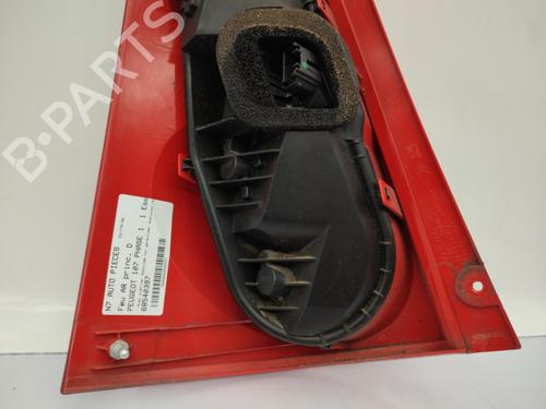 Used Right taillight PEUGEOT 107 (PM_, PN_) 1.0 (68 hp) 23720570