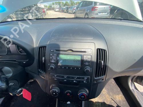 Dashboard HYUNDAI i30 (FD) 1.6 CRDi | BP37636847C46 - Image 3