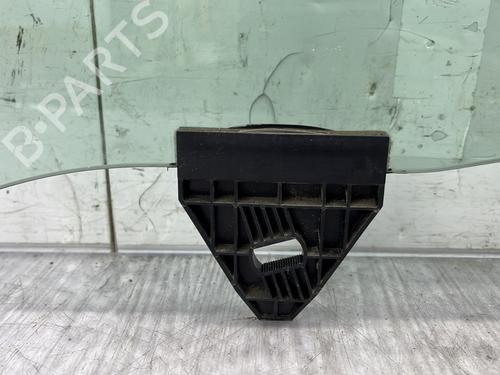 front-right-door-window-audi-a4-b7-8ec-2004-2005-2006-2007-2008-2009-31178049 main image