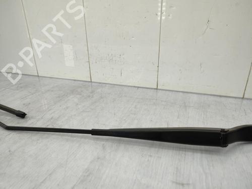 Used Front windshield wiper arm PEUGEOT 208 I (CA_, CC_) 1.2 VTI 82 (82 hp) 23720743