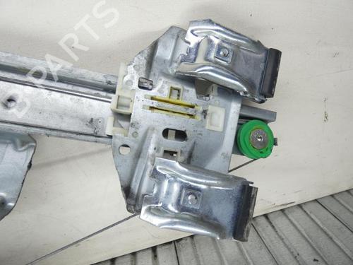 Used Front right window mechanism Front right window mechanism MERCEDES-BENZ SPRINTER 2-t Van (B901, B902) [1995-2006] 23671398 23671398