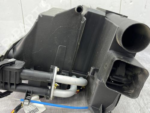 Used Heater matrix box Heater matrix box MERCEDES-BENZ SPRINTER 3-t Van (B903) 308 CDI (903.661, 903.662, 903.663) (82 hp) 33569188 33569188