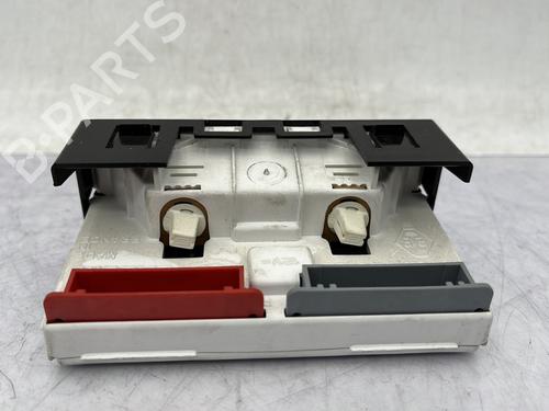 display-monitor-renault-clio-ii-hatchback-van-sb012_-1998-27339828 main image