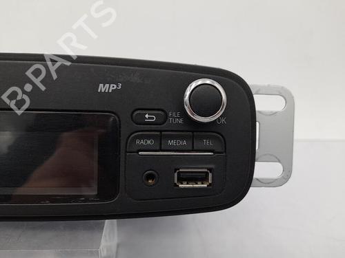 Used Radio RENAULT CLIO IV (BH_) 1.5 dCi 75 (75 hp) 23706384