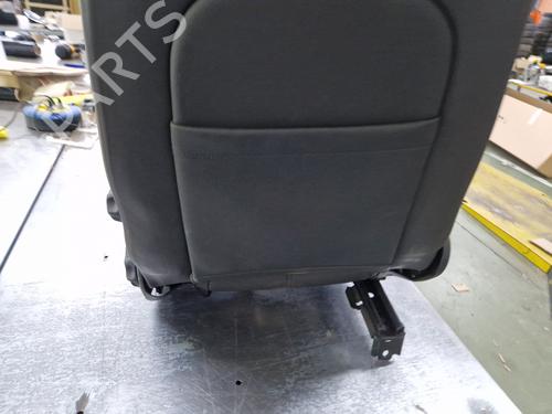 Left front seat ALFA ROMEO GT (937_) 1.9 JTD (937CXN1B) | BP32066782C15 