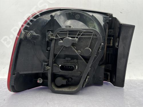 Used Right taillight Right taillight 32765778 32765778