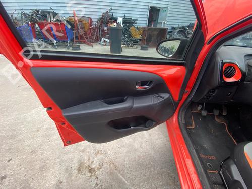 Left sun visor TOYOTA AYGO (_B4_) 1.0 (KGB40) | BP36986069I1 - Image 36