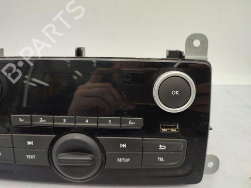 Used Radio Radio RENAULT CLIO IV (BH_) 1.5 dCi 75 (75 hp) 23706309 23706309