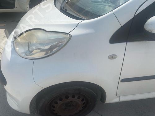 Used Left headlight Left headlight 37493864 37493864