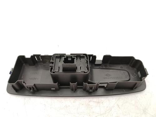 Right front window switch RENAULT MEGANE IV Hatchback (B9A/M/N_) 1.3 TCe 140 (B9NB) | BP23730328I26 