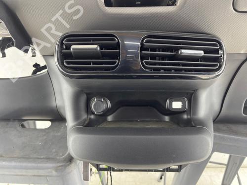 Dashboard CITROËN C4 CACTUS 1.6 BlueHDi 100 | BP36819051C46 - Image 9