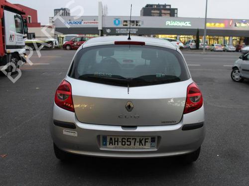 Dashboard RENAULT CLIO III (BR0/1, CR0/1) 1.5 dCi (C/BR0G, C/BR1G) | BP23687239C46 - Image 22