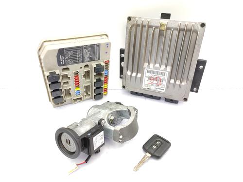 Used Electronic module NISSAN NOTE (E11, NE11) 1.5 dCi (86 hp) 23756435