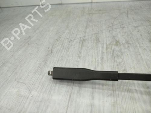 front-windshield-wiper-arm-bmw-1-e87-2003-2004-2005-2006-2007-2008-2009-2010-2011-2012-2013-23723265 main image