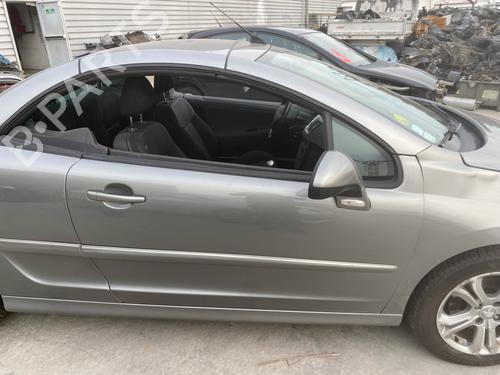 Used Right front door Right front door 37418957 37418957