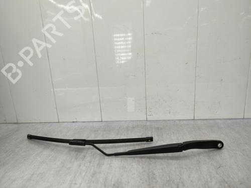front-windshield-wiper-arm-renault-megane-iv-hatchback-b9amn_-2015-23720153 main image