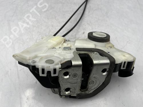 Used Front right lock Front right lock TOYOTA YARIS (_P9_) 1.4 D-4D (NLP90_, NLP90R) (90 hp) 23684558 23684558