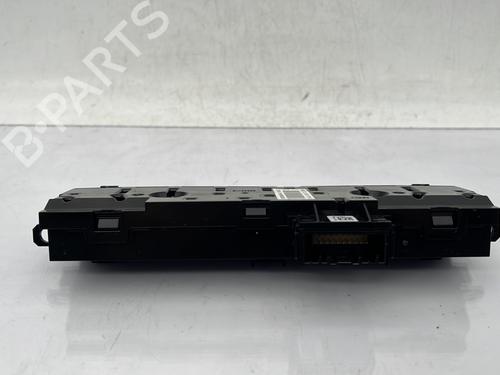 warning-switch-renault-clio-v-b7_-2019-24646319 main image