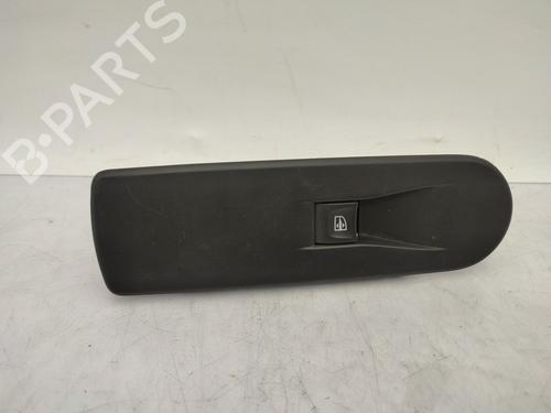 Used Right front window switch RENAULT CLIO IV (BH_) 1.2 16V (73 hp) 23868288