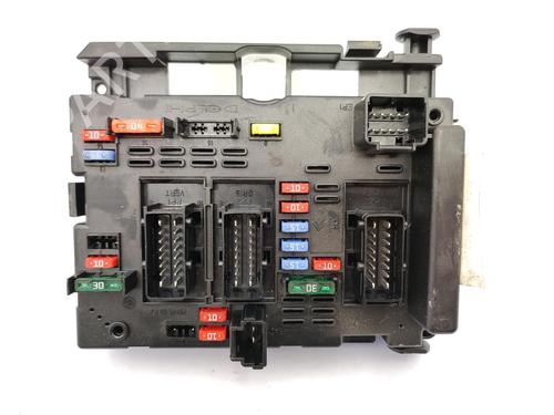 Used Fuse box Fuse box PEUGEOT 206 Hatchback (2A/C) 1.4 i (75 hp) 23680108 23680108