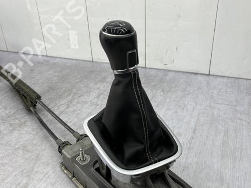 Used Gear lever VW POLO V (6R1, 6C1) 1.2 (60 hp) 23750437