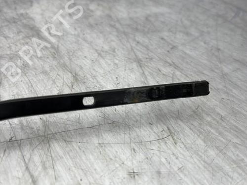 Used Front windshield wiper arm RENAULT MEGANE III Hatchback (BZ0/1_, B3_) 1.5 dCi (BZ09, BZ0D, BZ1W, BZ29, BZ14) (110 hp) 23753686