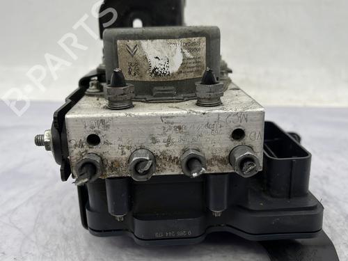 Used ABS pump ABS pump PEUGEOT 308 II (LB_, LP_, LW_, LH_, L3_) 1.6 HDi / BlueHDi 115 (115 hp) 29744227 29744227