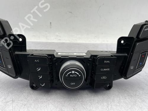 Used Climate control HYUNDAI i40 I (VF) 1.7 CRDI (141 hp) 30457249