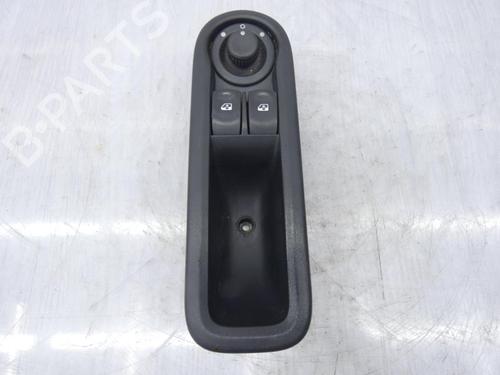 Used Left front window switch Left front window switch RENAULT TWINGO II (CN0_) 1.5 dCi (CN0E) (64 hp) 23700645 23700645