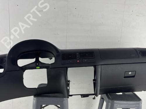 Used Dashboard VW GOLF IV (1J1) 1.9 TDI (150 hp) 23755981