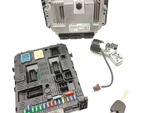 Used Electronic module CITROËN C4 Picasso I MPV (UD_) 1.6 HDi (109 hp) 23681691