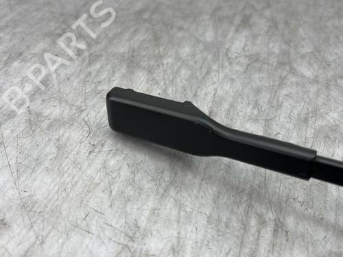 front-windshield-wiper-arm-dacia-sandero-iii-2021-23758228 main image