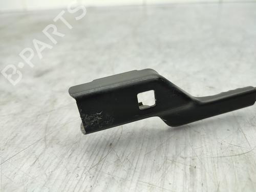 Used Front windshield wiper arm PEUGEOT 308 SW II (LC_, LJ_, LR_, LX_, L4_) 1.6 HDi 92 (92 hp) 23709364