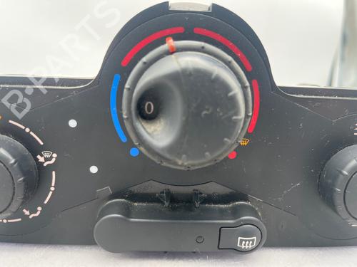 Comando clima Comando clima RENAULT CLIO III (BR0/1, CR0/1) 1.5 dCi (C/BR0G, C/BR1G) (68 hp) 36901751 36901751
