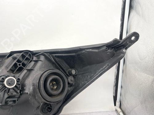 Used Right headlight Right headlight TOYOTA VERSO S (_P12_) 1.4 D4-D (NLP121_, NLP121R) (90 hp) 36287947 36287947