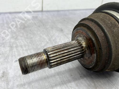 Used Right front driveshaft Right front driveshaft VW GOLF III (1H1) 1.6 (75 hp) 23681045 23681045