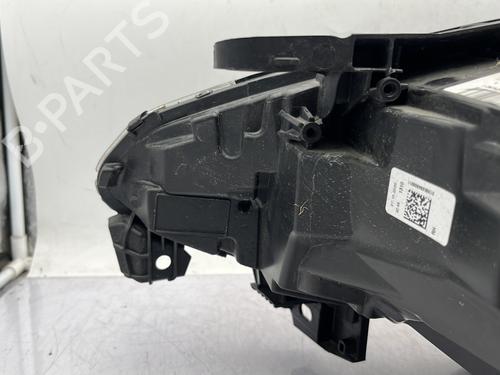 Right headlight RENAULT CLIO V (B7_) 1.5 Blue dCi 85 (B7AG) | BP29839384C29