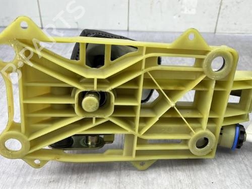 Gear lever VOLVO C30 (533) 1.6 D | BP23751925M90 